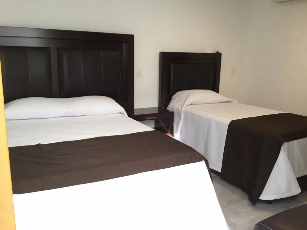 Hotel MAC7 Aguascalientes Buitenkant foto